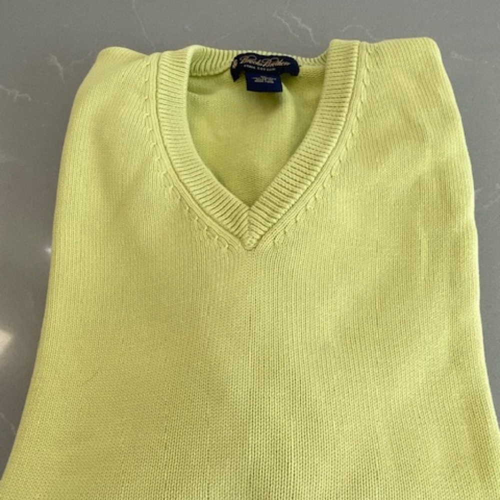 Brooks Brothers 100% Pima Cotton V-Neck Sweater - Size XL